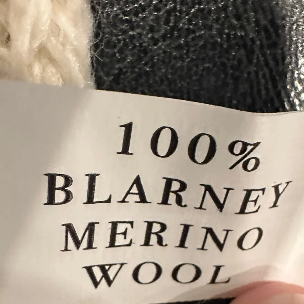 Blarney Woolen Mills Cream and Gray Women's Scarf